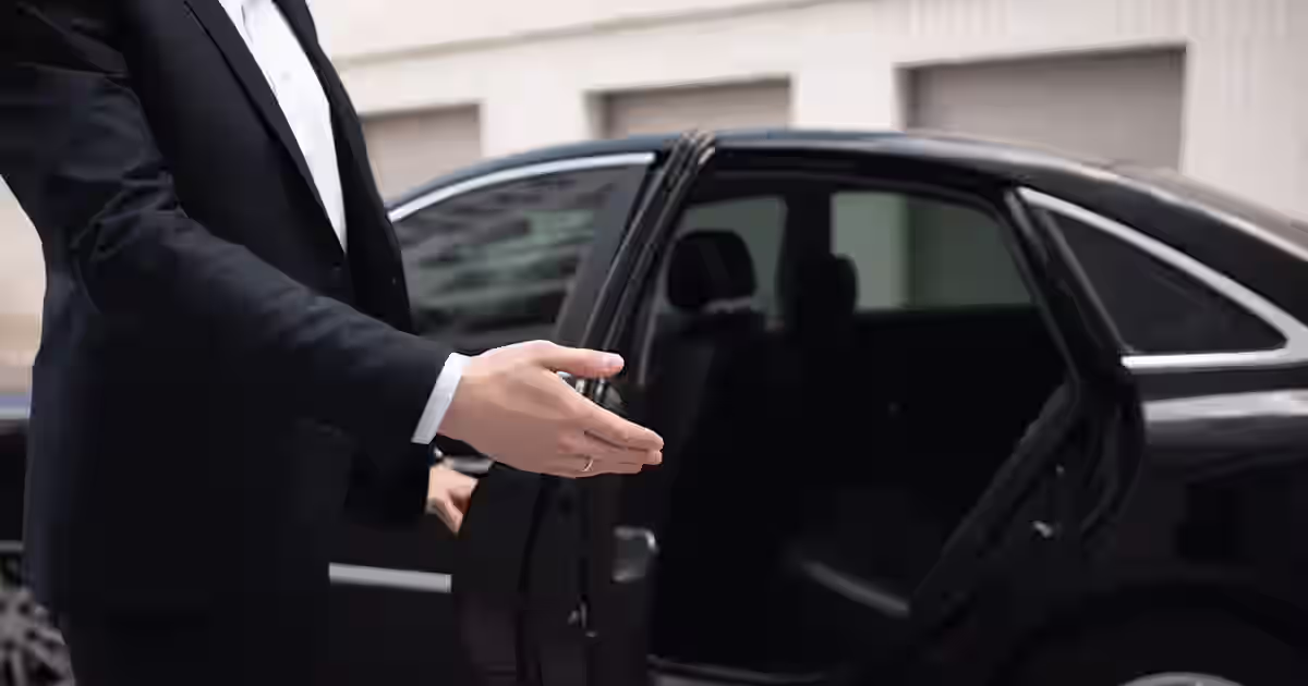 Car service for visiting Walden Pond and historic Concord, MA